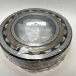 Spherical Roller Bearing – Straight Bore, 160 mm ID, 290 mm OD, 80 mm Width, Open, CN Internal Clearance.