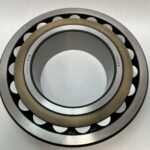 Spherical Roller Bearing – Straight Bore, 160 mm ID, 290 mm OD, 80 mm Width, Open, CN Internal Clearance.