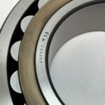 Spherical Roller Bearing – Straight Bore, 160 mm ID, 290 mm OD, 80 mm Width, Open, CN Internal Clearance.
