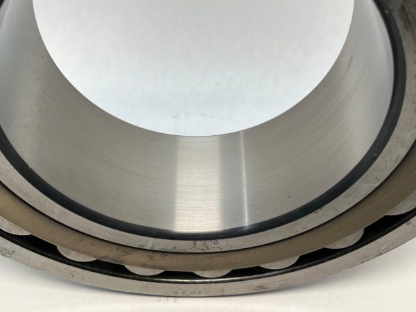 Spherical Roller Bearing – Straight Bore, 160 mm ID, 290 mm OD, 80 mm Width, Open, CN Internal Clearance.