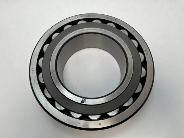 Spherical roller bearing – Straight Bore, 120 mm ID, 215 mm OD, 58 mm Width, Open, C3 Internal clearance.