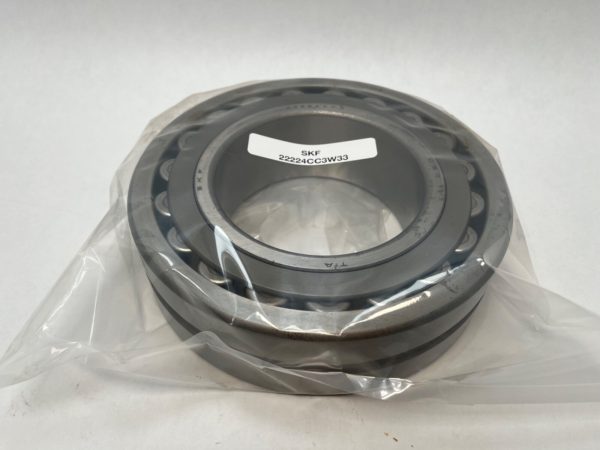 Spherical roller bearing – Straight Bore, 120 mm ID, 215 mm OD, 58 mm Width, Open, C3 Internal clearance.