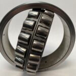 Spherical roller bearing – Straight Bore, 120 mm ID, 215 mm OD, 58 mm Width, Open, C3 Internal clearance.