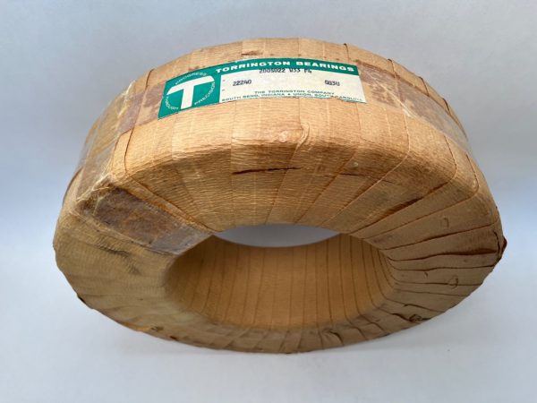 Spherical Roller Bearing – Straight Bore, 200 mm ID, 360 mm OD, 98 mm Width, Open, CN Internal clearance