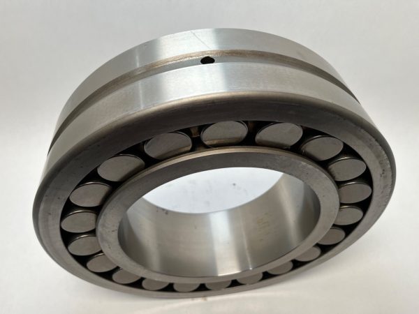 Spherical Roller Bearing – Tapered Bore, 180 mm ID, 320 mm OD, 86 mm Width, Open, CN Internal clearance.