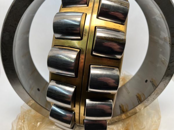 Spherical Roller Bearing – Tapered Bore, 220 mm ID, 400 mm OD, 108 mm Width, Open, C2 Internal clearance