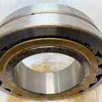 Spherical Roller Bearing – Tapered Bore, 220 mm ID, 400 mm OD, 108 mm Width, Open, C2 Internal clearance