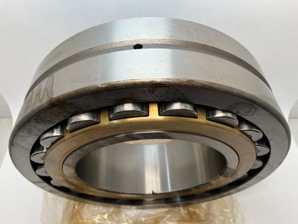 Spherical Roller Bearing – Tapered Bore, 220 mm ID, 400 mm OD, 108 mm Width, Open, C2 Internal clearance