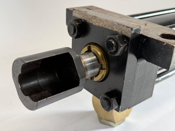 Parker 63-CPHMIRBS19MC-300.0-M-100 Hydraulic Cylinder 210 bar HYD