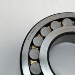 Spherical Roller Bearing – Straight Bore, 85 mm ID, 180 mm OD, 41 mm Width, Open, C3 Internal Clearance.