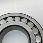Spherical Roller Bearing – Straight Bore, 85 mm ID, 180 mm OD, 41 mm Width, Open, C3 Internal Clearance.