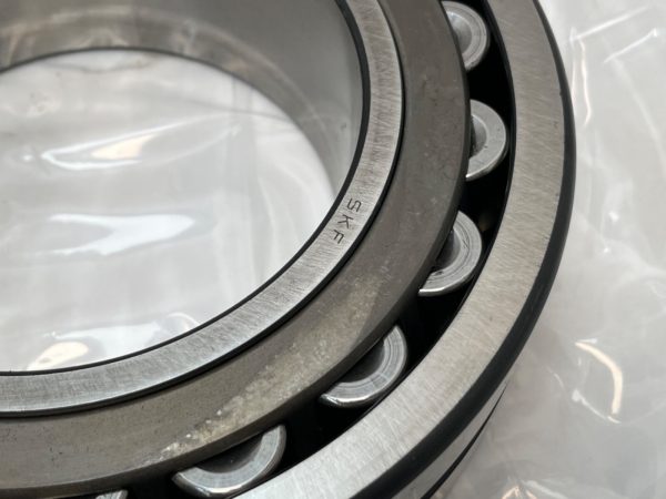 Spherical Roller Bearing – Tapered Bore, 130 mm ID, 230 mm OD, 64 mm Width, Open, C3 Internal Clearance.