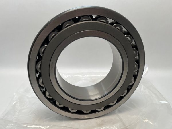 Spherical Roller Bearing – Tapered Bore, 130 mm ID, 230 mm OD, 64 mm Width, Open, C3 Internal Clearance.