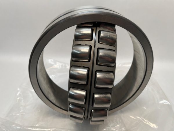 Spherical Roller Bearing – Tapered Bore, 130 mm ID, 230 mm OD, 64 mm Width, Open, C3 Internal Clearance.