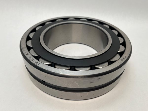 FAG 22226ESK.TVPB.C3 Spherical Bearing 130x230x64 mm 22226-ES-K-TVPB-C3-W33 USA