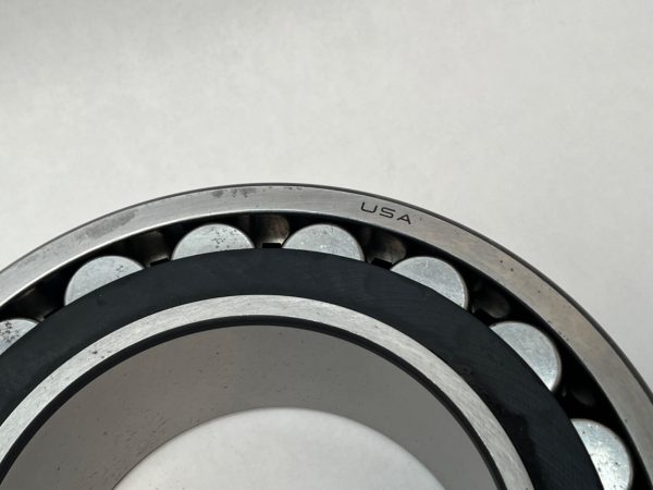 FAG 22226ESK.TVPB.C3 Spherical Bearing 130x230x64 mm 22226-ES-K-TVPB-C3-W33 USA