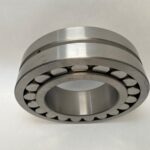 Spherical Roller Bearing – Straight Bore, 140 mm ID, 250 mm OD, 68 mm Width, Open, CN Internal Clearance.