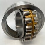 Spherical Roller Bearing – Straight Bore, 140 mm ID, 250 mm OD, 68 mm Width, Open, CN Internal Clearance.