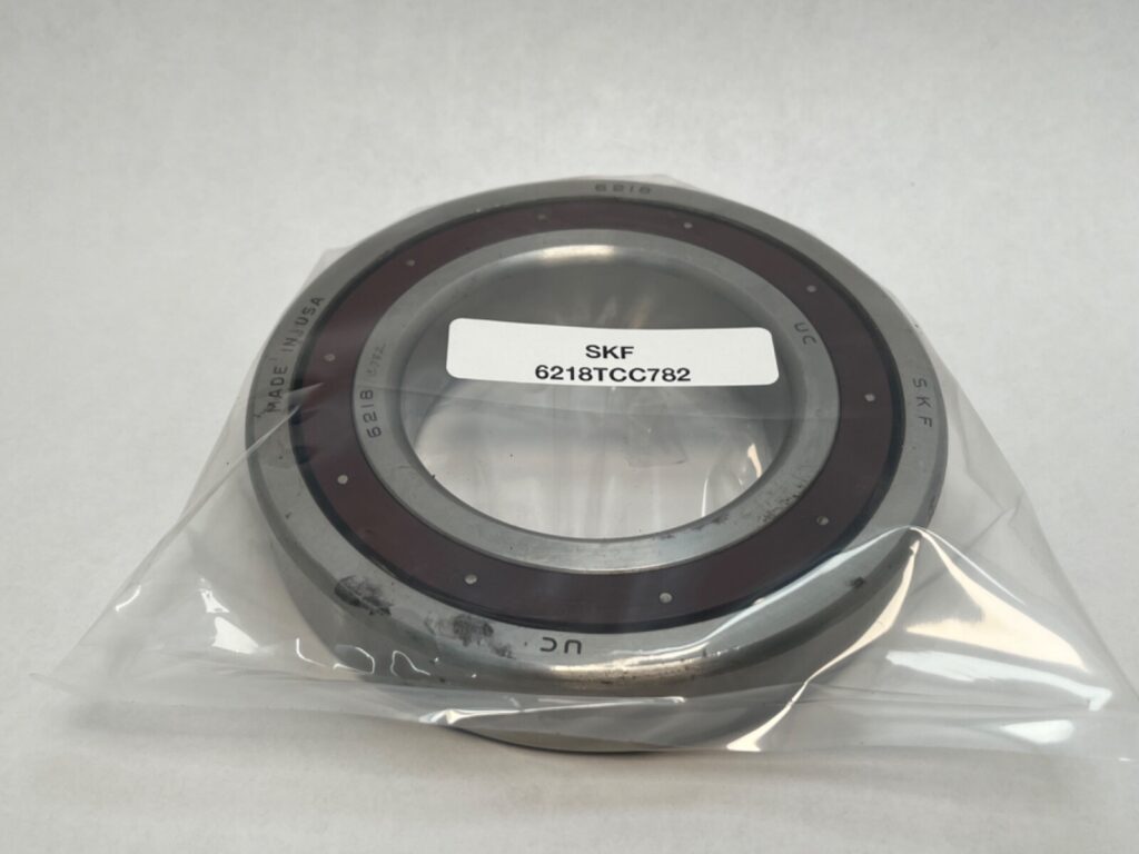 Deep Groove Ball Bearing – Straight Bore, 90 mm ID, 160 mm OD, 30 mm Width, Open, Without Snap Ring