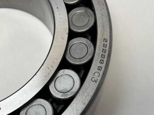 Spherical Roller Bearing – Tapered Bore, 140 mm ID, 250 mm OD, 68 mm Width, Open, C3 Internal Clearance.