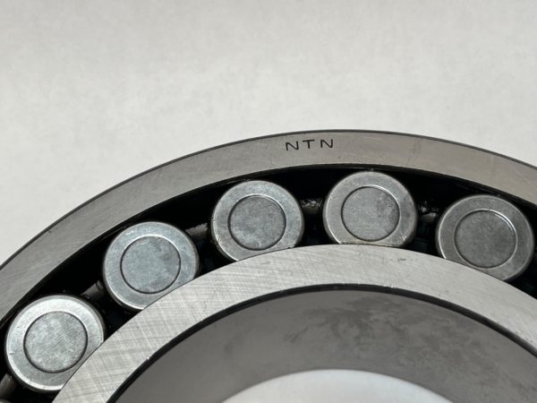Spherical Roller Bearing – Tapered Bore, 140 mm ID, 250 mm OD, 68 mm Width, Open, C3 Internal Clearance.