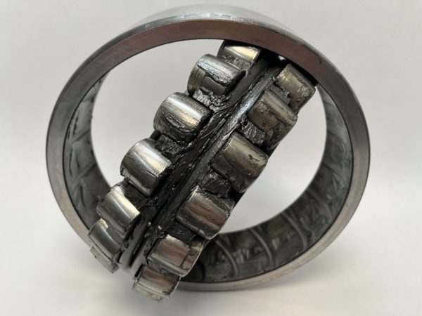 Spherical Roller Bearing – Tapered Bore, 140 mm ID, 250 mm OD, 68 mm Width, Open, C3 Internal Clearance.