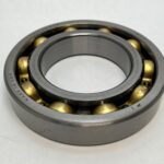 Deep Groove Ball Bearing – Straight Bore, 90 mm ID, 160 mm OD, 30 mm Width, Open, Pressed Brass Cage.