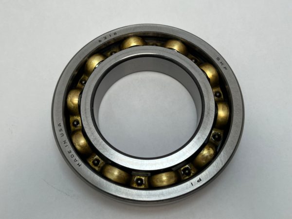 Deep Groove Ball Bearing – Straight Bore, 90 mm ID, 160 mm OD, 30 mm Width, Open, Pressed Brass Cage.
