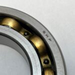 Deep Groove Ball Bearing – Straight Bore, 90 mm ID, 160 mm OD, 30 mm Width, Open, Pressed Brass Cage.