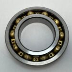 Deep Groove Ball Bearing – Straight Bore, 90 mm ID, 160 mm OD, 30 mm Width, Open, Pressed Brass Cage.