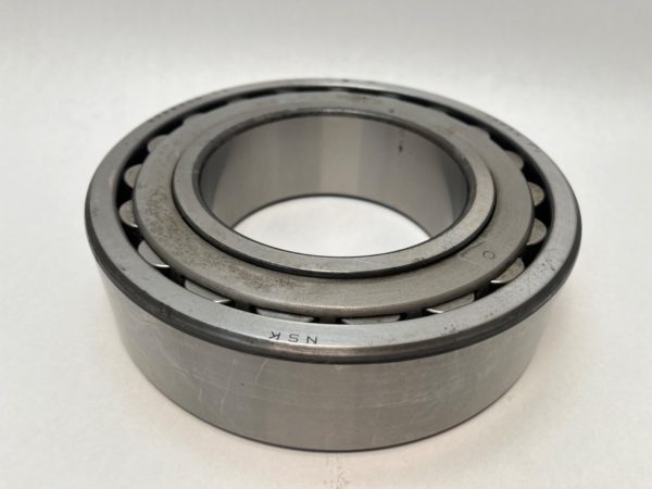 Spherical Roller Bearing – Straight Bore, 120 mm ID, 215 mm OD, 58 mm Width, Open, C3 Internal Clearance.