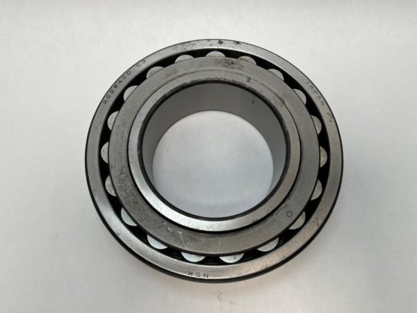 Spherical Roller Bearing – Straight Bore, 120 mm ID, 215 mm OD, 58 mm Width, Open, C3 Internal Clearance.