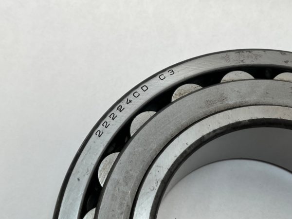 Spherical Roller Bearing – Straight Bore, 120 mm ID, 215 mm OD, 58 mm Width, Open, C3 Internal Clearance.