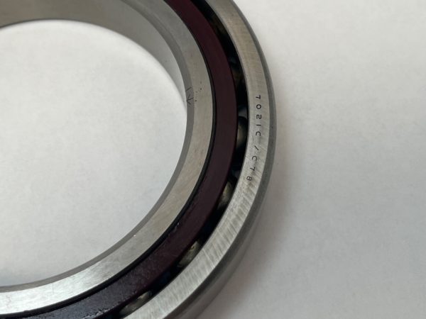 Angular Contact Ball Bearing – Straight Bore, 105 mm ID, 160 mm OD, 26 mm Width, Open, 15° Contact Angle.