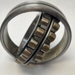 Spherical Roller Bearing – Tapered Bore, 90 mm ID, 160 mm OD, 40 mm Width, Open, C3 Internal Clearance.