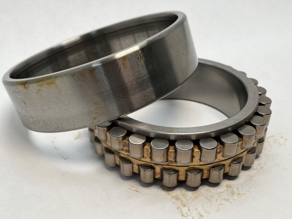 Cylindrical Roller Bearing – Straight Bore, 85 mm ID, 130 mm OD, 34 mm Width, 2 Row, C1 Internal Clearance.