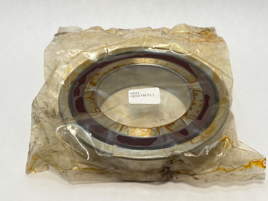 Angular Contact Ball Bearing – 90 mm ID, 160 mm OD, 30 mm Width, Open, 15° Contact Angle, Light Preload.