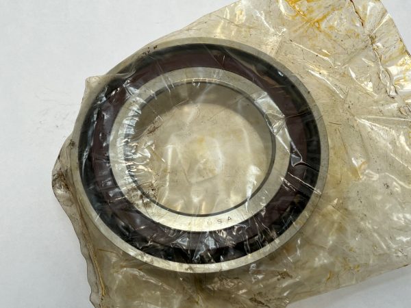 Angular Contact Ball Bearing – 90 mm ID, 160 mm OD, 30 mm Width, Open, 15° Contact Angle, Light Preload.