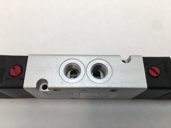NORGREN V60P511AA218JB Solenoid Valve V60-P511A-A218JB 120VAC 54934-01