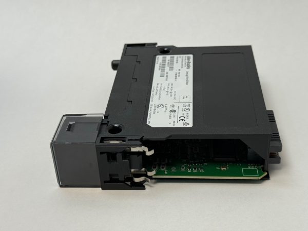 Allen-Bradley 1756-OB16E ControlLogix 16 Point D/O Module SER A 1756OB16E