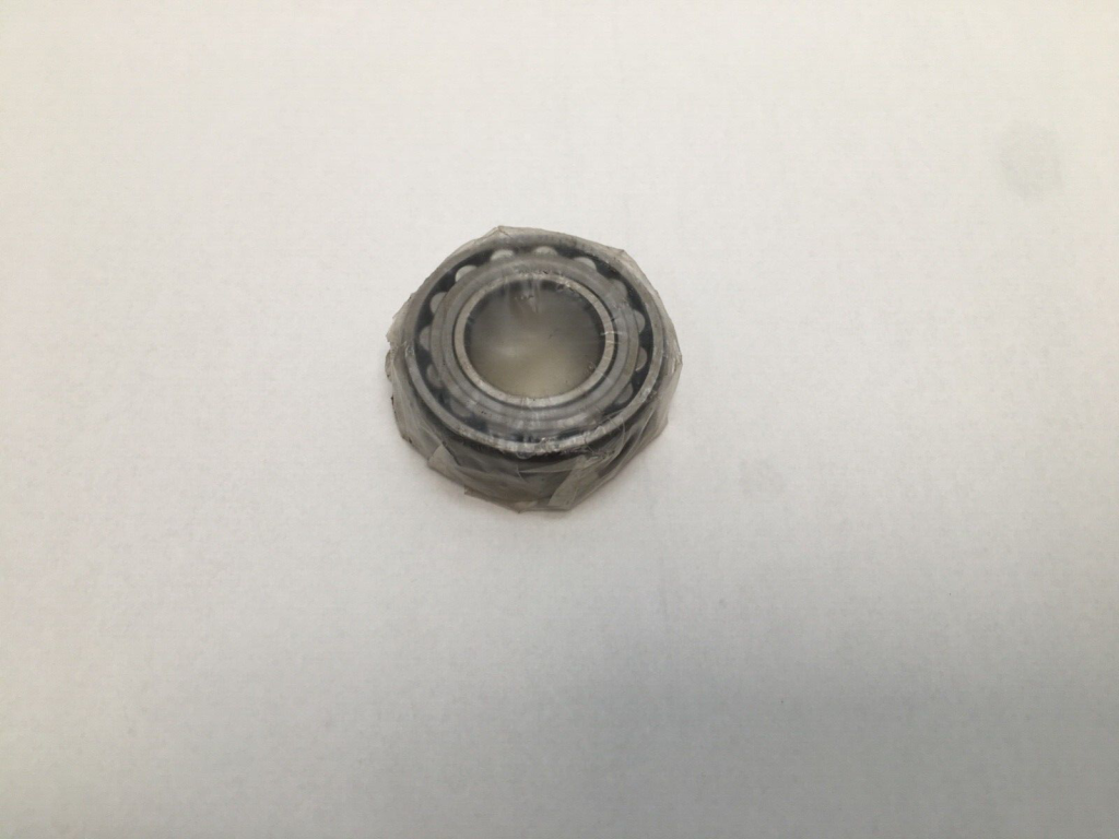 Spherical Roller Bearing - Straight Bore, 25 mm ID, 52 mm OD, 18 mm Width, Open, C3 Internal Clearance.