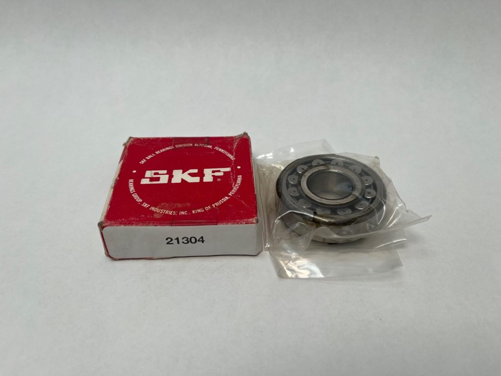 Spherical Roller Bearing - Straight, 20 mm ID, 52 mm OD, 15 mm Width, Open, CN