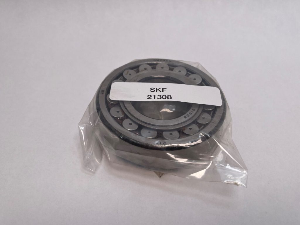 Spherical Roller Bearing - Straight Bore, 40mm ID, 90mm OD, 23mm Width, Open, Steel Cage, Normal Clearance.
