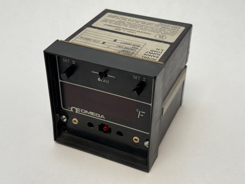 Omega 4002A-JF DIN Temperature Controller 4002AJF