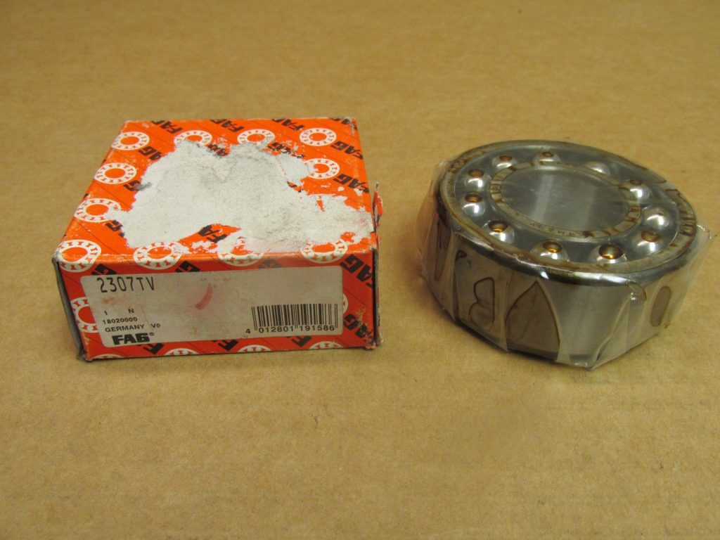 Self aligning bearing - Straight Bore, 35 mm ID, 80 mm OD, 31 mm Width, Open, CN Internal clearance.