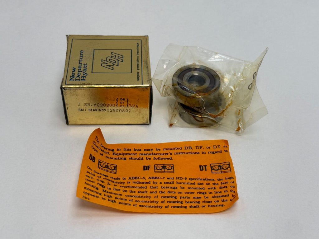 Angular Contact Bearings - 10 mm ID, 30 mm OD, 9 mm Width, Open, 15°, Light preload.