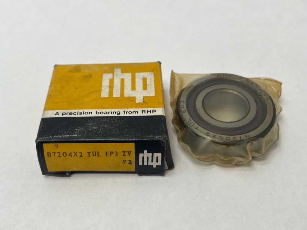 Angular Contact Ball Bearing - Straight Bore, 20mm ID, 47mm OD, 14mm Width, Open, Phenolic Cage, P6 Precision, Universal Mounting.