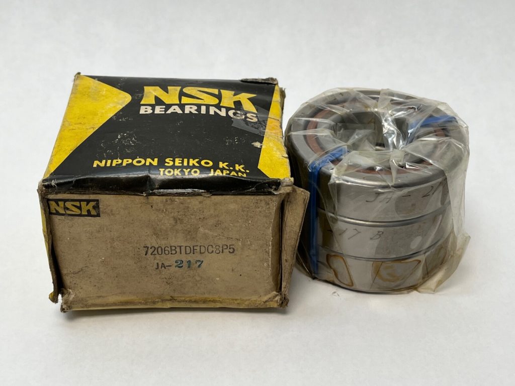 Angular Contact Ball Bearing - Straight Bore, 30 mm ID, 62 mm OD, 32 mm Width, Open, 40° Contact Angle.