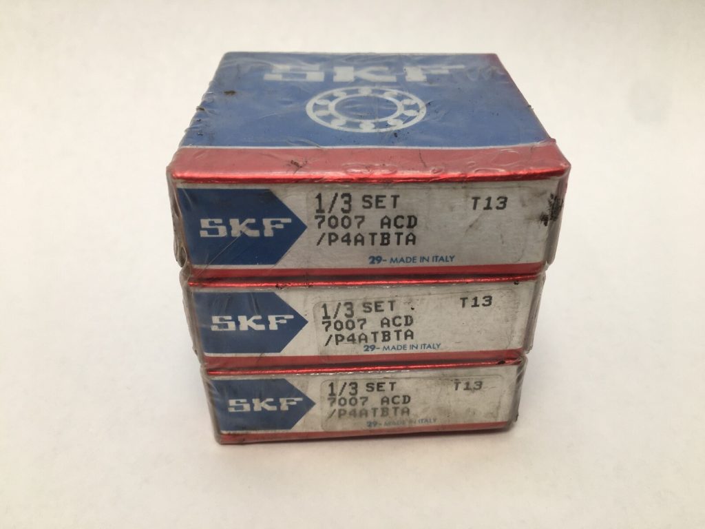 Super Precision Angular Contact Ball Bearing - Straight Bore, 35 mm ID, 62 mm OD, 14 mm Width, Open, 25° Contact Angle, Phenolic Cage.