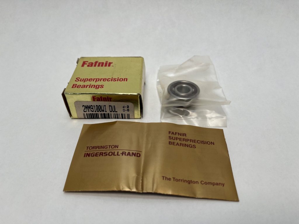 Angular Contact Ball Bearing - 10 mm ID, 26 mm OD, 8 mm Width, Open seal, 15° contact angle, Light preload.